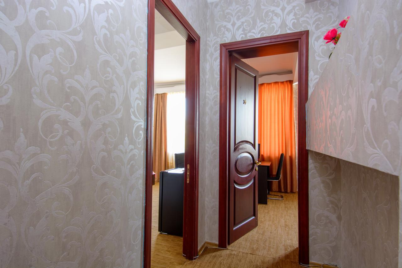 טביליסי Silk Road Hotel מראה חיצוני תמונה