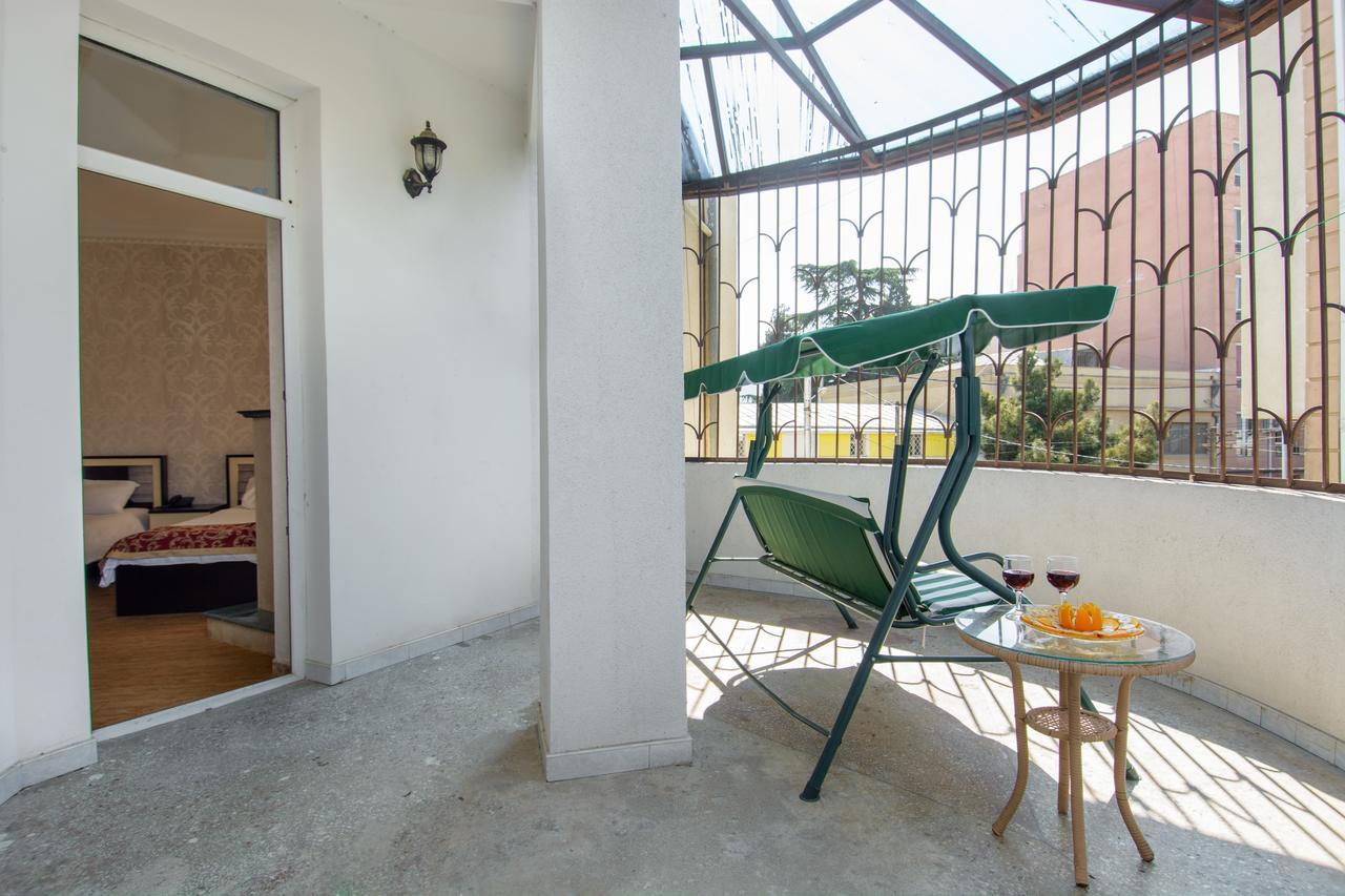 טביליסי Silk Road Hotel מראה חיצוני תמונה