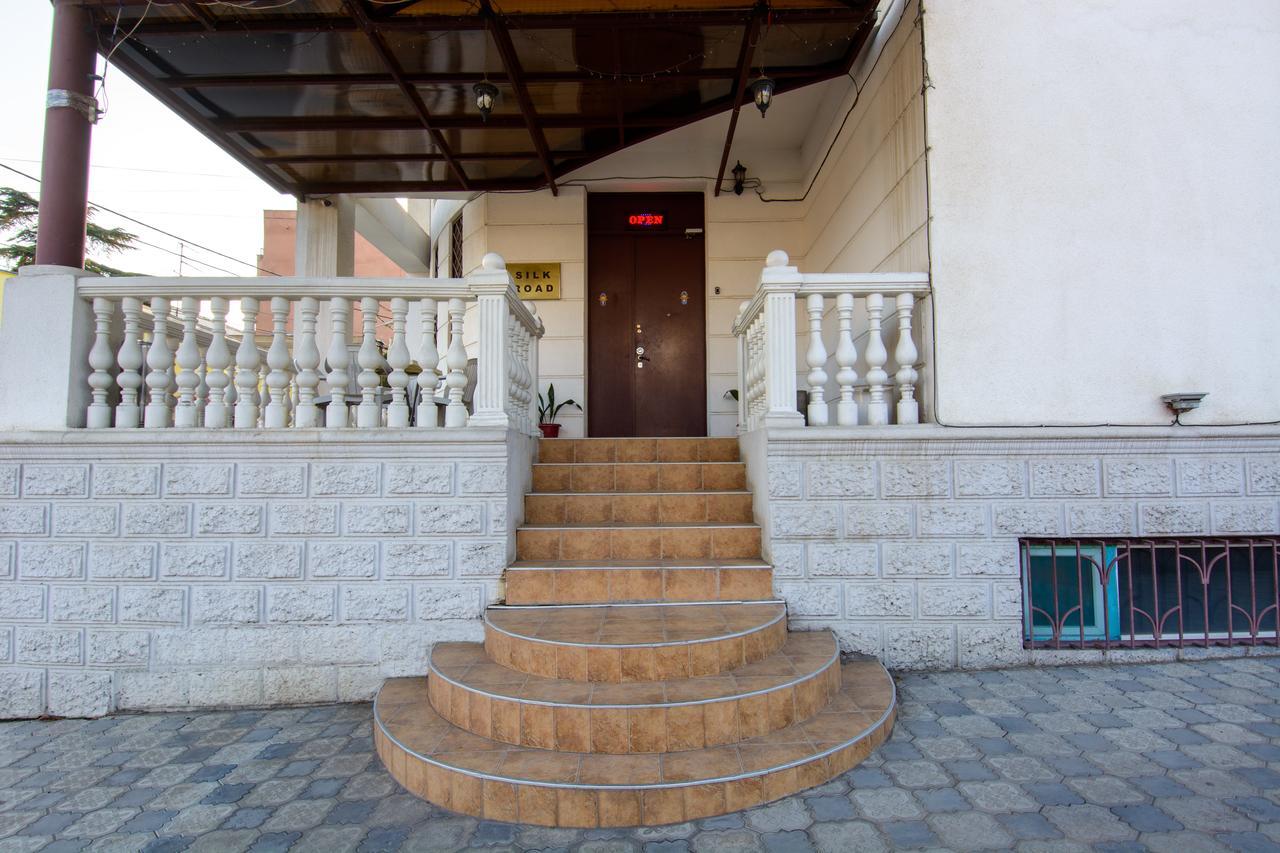טביליסי Silk Road Hotel מראה חיצוני תמונה