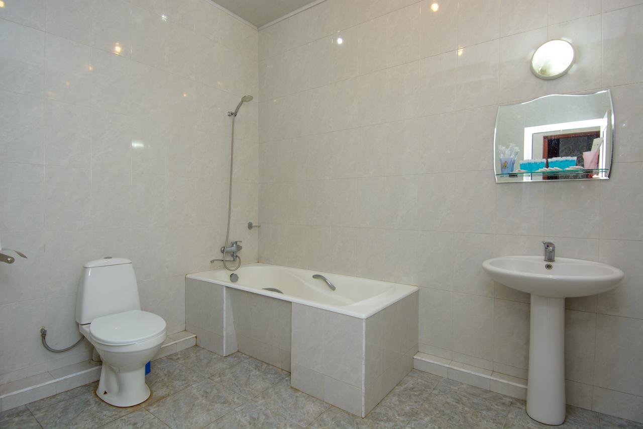 טביליסי Silk Road Hotel מראה חיצוני תמונה