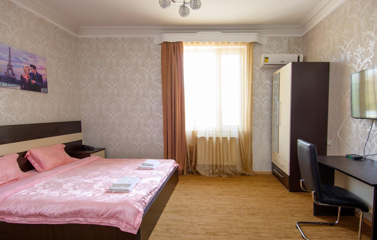 טביליסי Silk Road Hotel מראה חיצוני תמונה