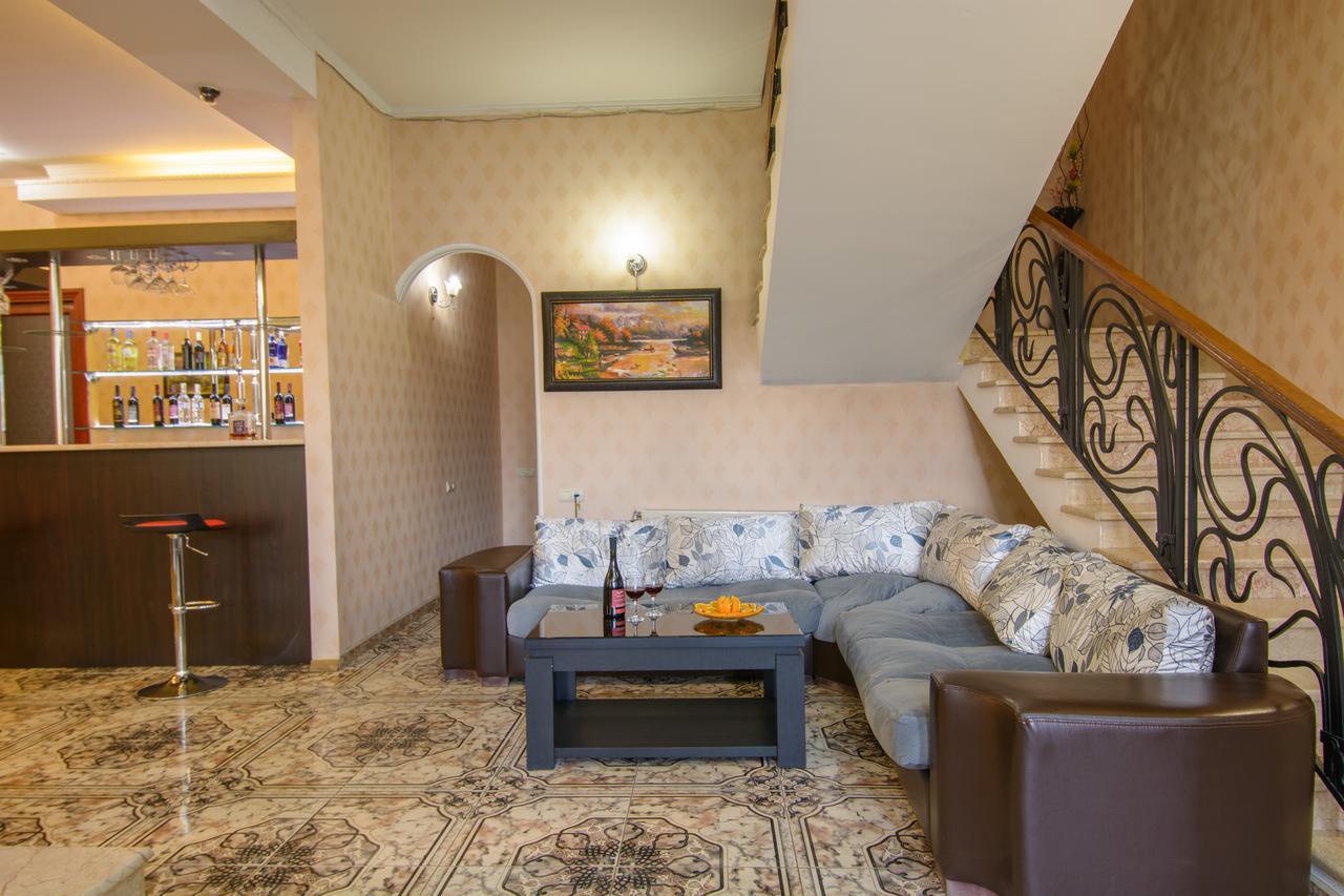 טביליסי Silk Road Hotel מראה חיצוני תמונה