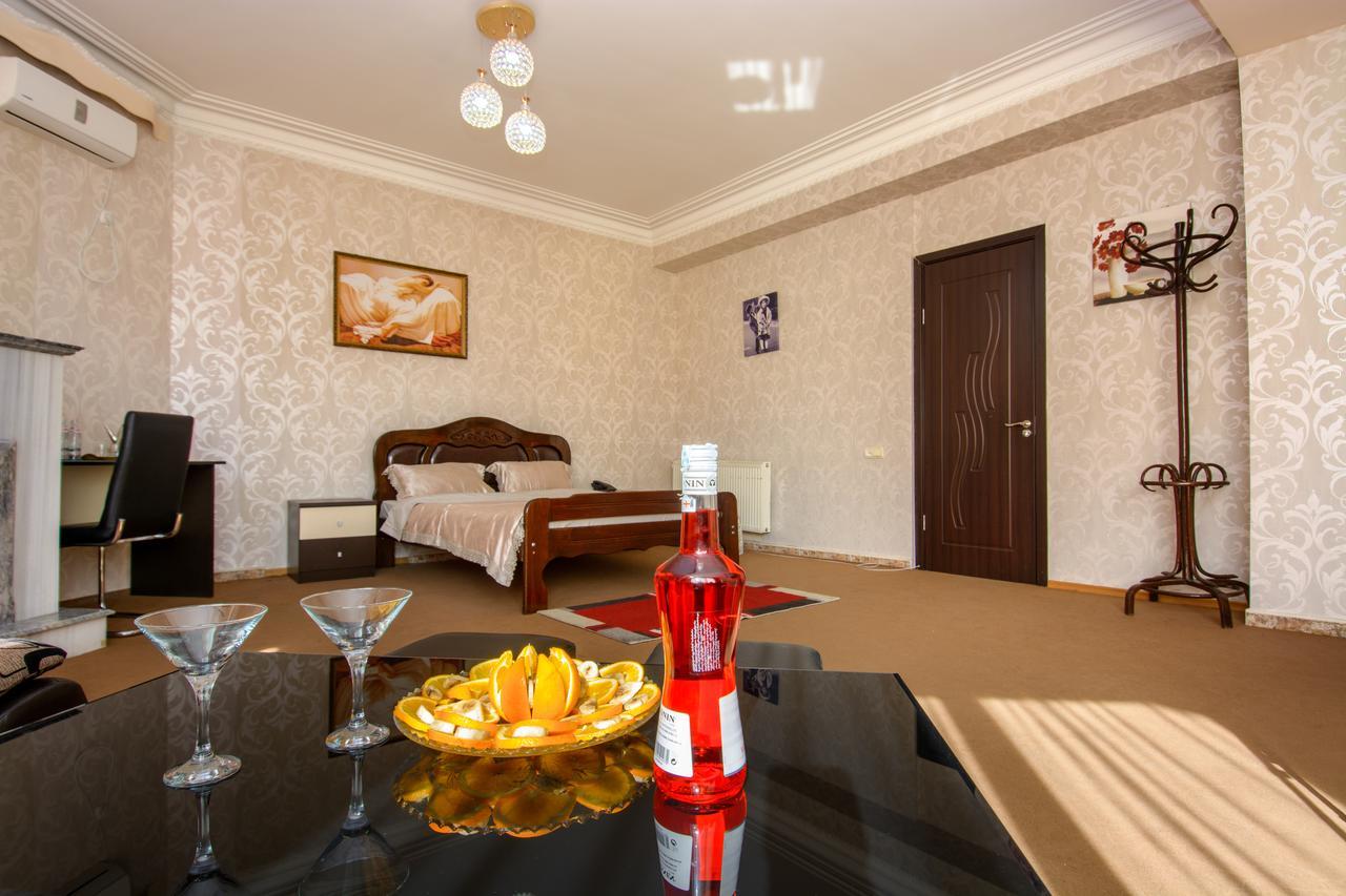 טביליסי Silk Road Hotel מראה חיצוני תמונה